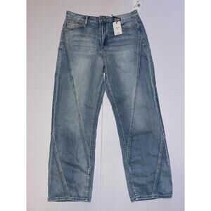 Forever 21 Premium Straight Leg Light Wash Jeans Size 31 NWTS* Order Now!